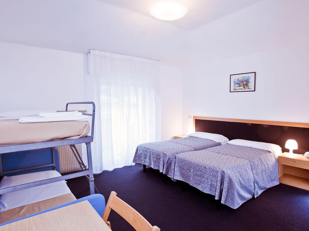 Hotel Rubino Nago-Torbole Room photo