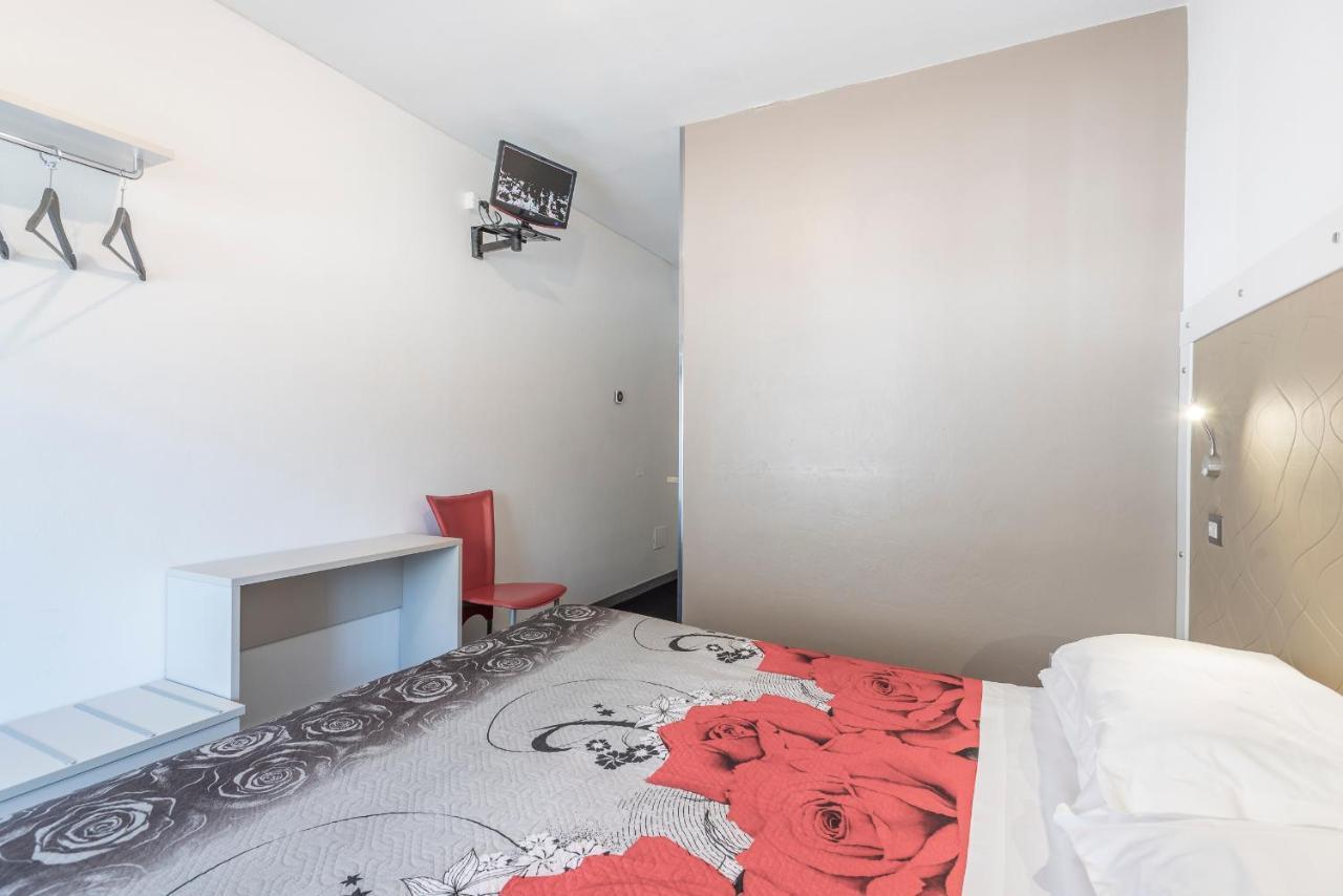 Hotel Rubino Nago-Torbole Exterior photo